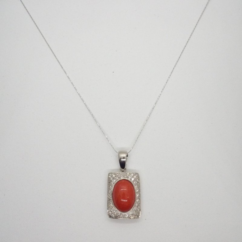 Collier in oro bianco, corallo e diamanti 0.37 kt Rajola