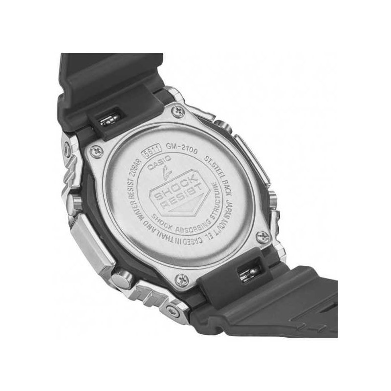 Orologio Casio G-Shock metal covered GM-2100-1AER