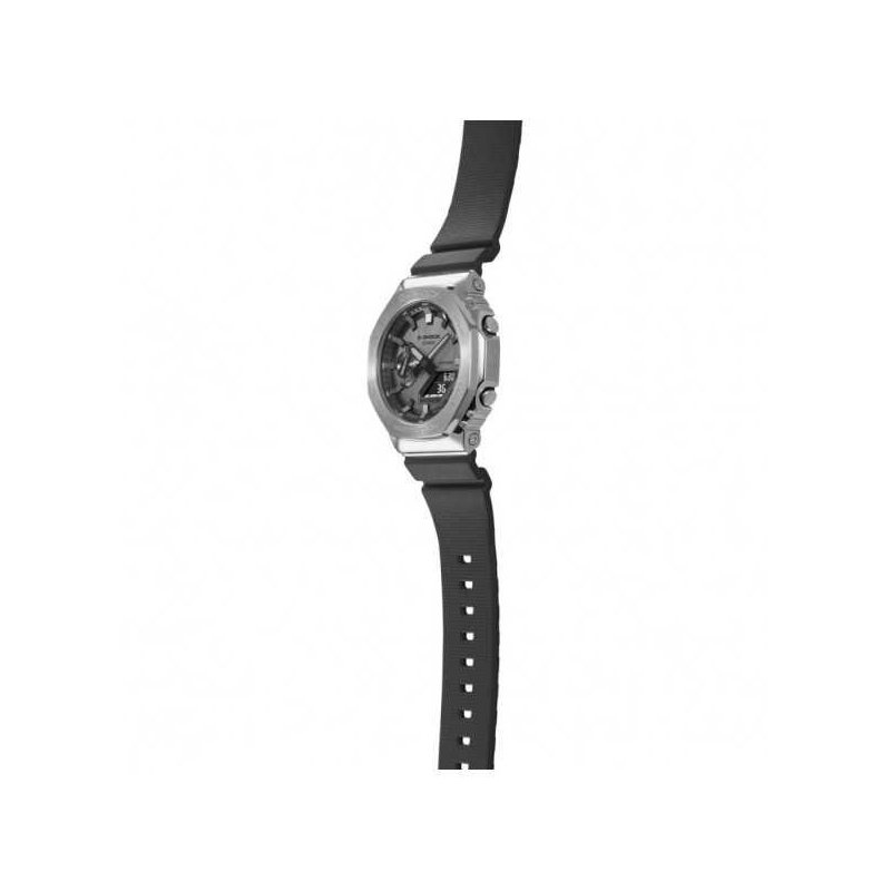 Orologio Casio G-Shock metal covered GM-2100-1AER