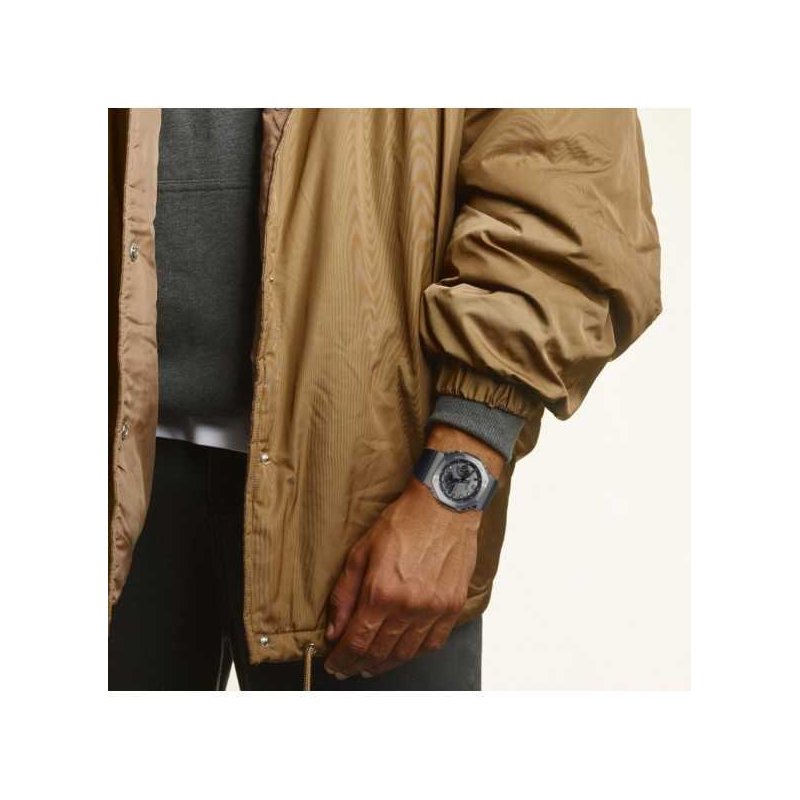 Orologio Casio G-Shock metal covered GM-2100-1AER