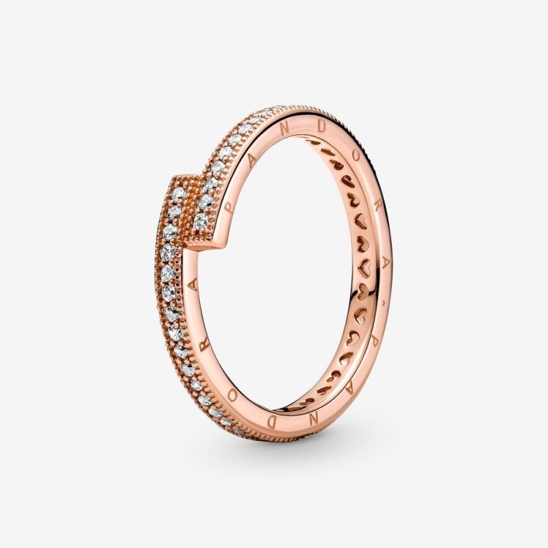 Anello sovrapposto scintillante