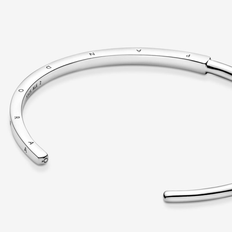 Bracciale Rigido Logo Pandora