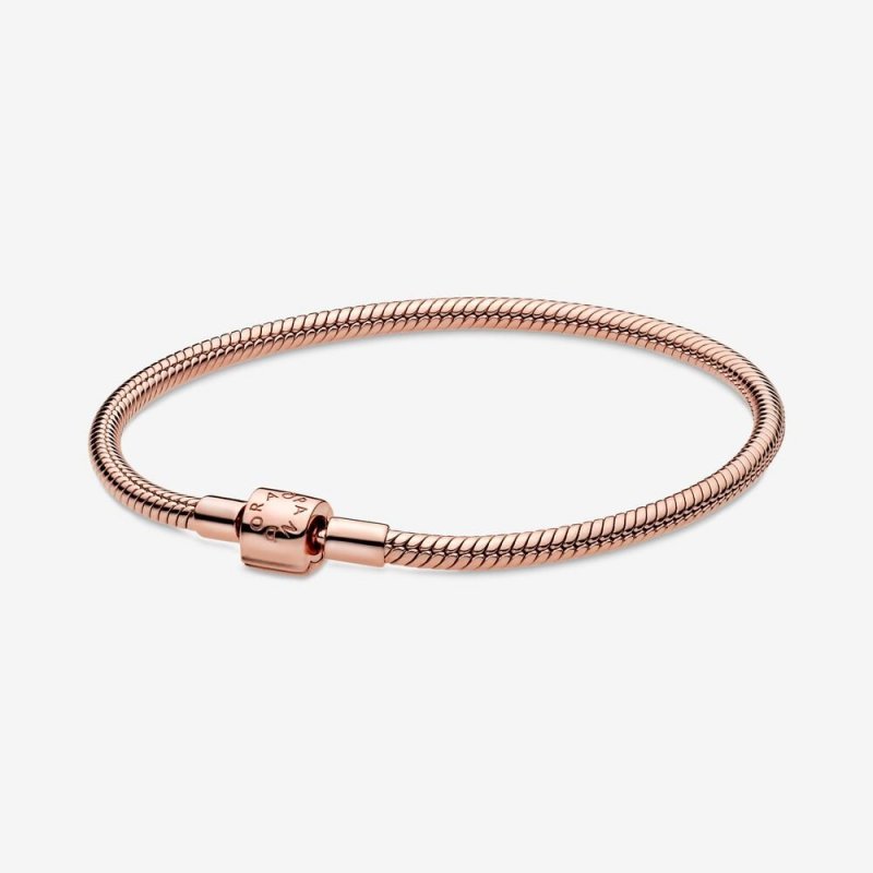 Bracciale Pandora Moments con maglia snake e chiusura a barile