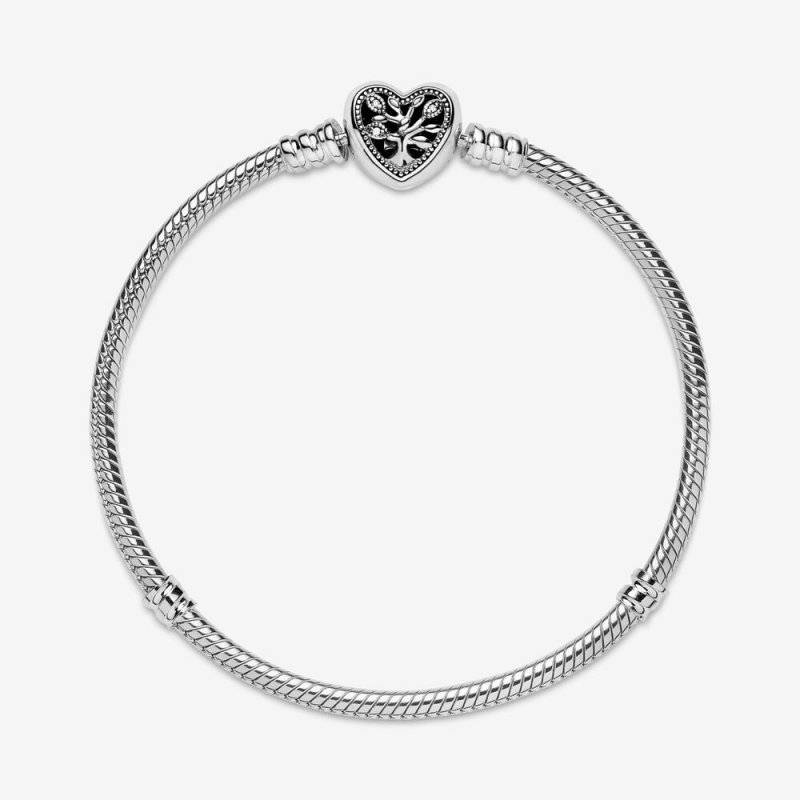 Bracciale Pandora Moments con maglia snake, chiusura a cuore e albero della vita