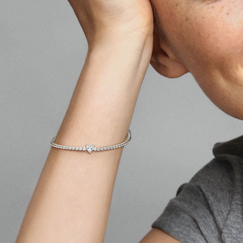 Bracciale Tennis Con Cuore In Rilievo