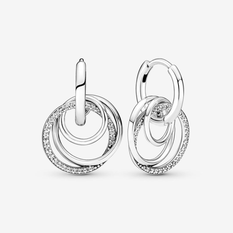 Family Always Encircled Hoop Orecchini