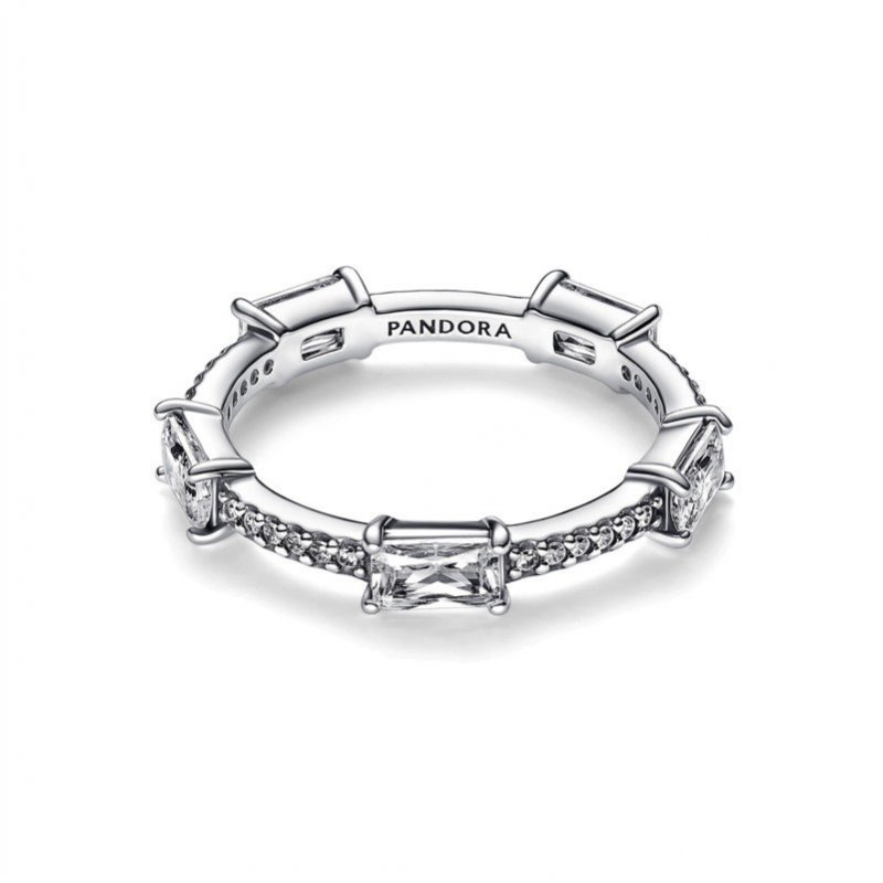 Anello Pavè con Pietre Luminose