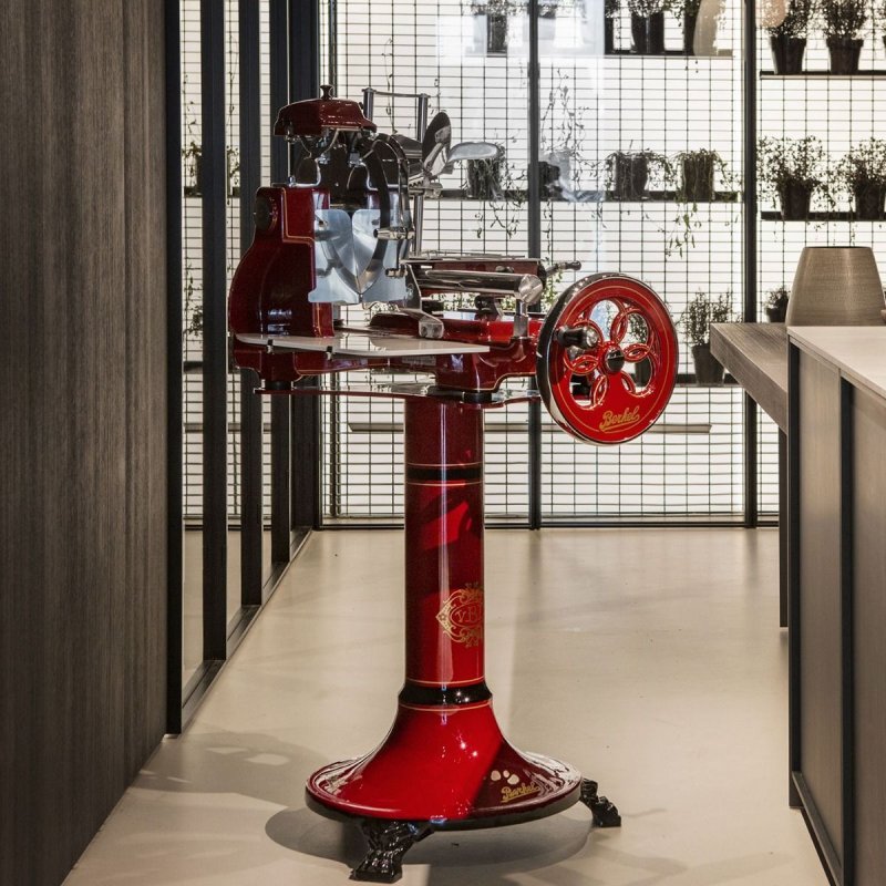 Piedistallo rosso per Affettatrice manuale a volano B3 / Tribute / B114 / BS300
