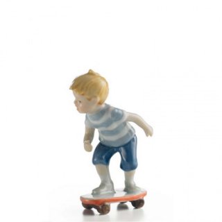 Bimbo Sullo Skateboard