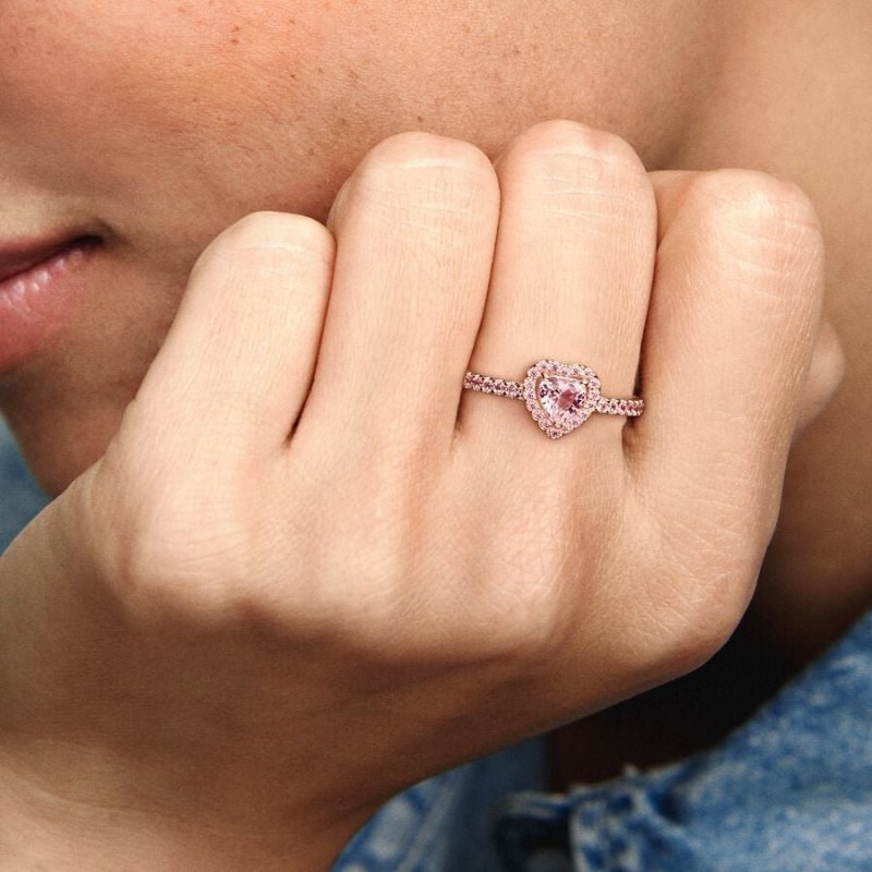 Anello Cuore in Rilievo Rosa