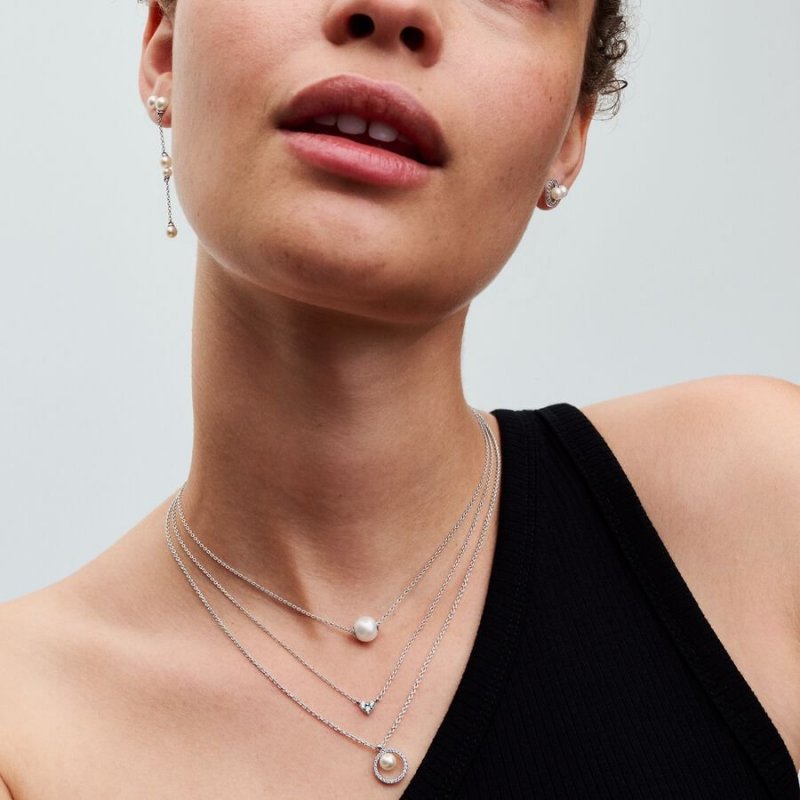 Collana con Perla d’Acqua Dolce Coltivata e Pavè