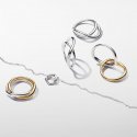 Collana Cerchio Linea Sinuosa con Perla d'Acqua Dolce Coltivata e Pavè