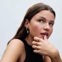 Orecchini Linea Sinuosa Circolare con Perla d'Acqua Dolce Coltivata Pendente