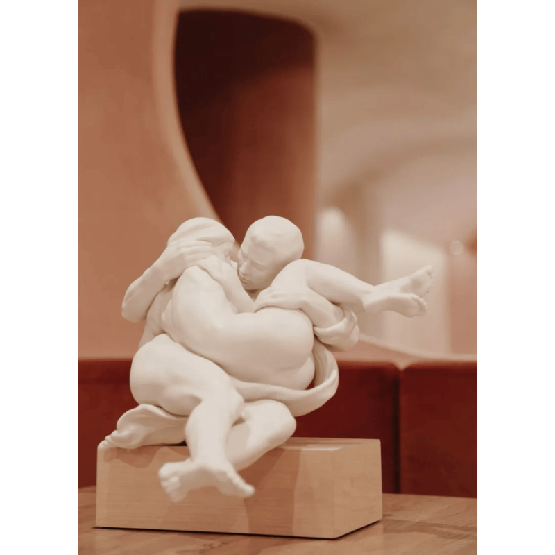 Scultura di una coppia Together