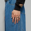 Anello in argento 925 e smalto nero con dettaglio G intrecciata