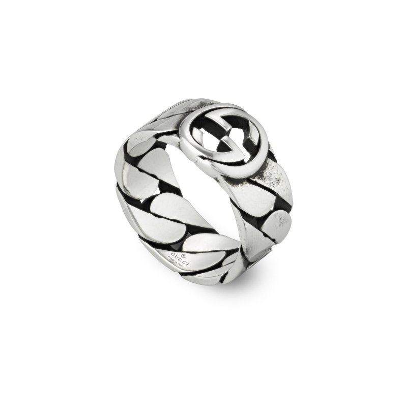 Anello con motivo G intrecciata in argento 925