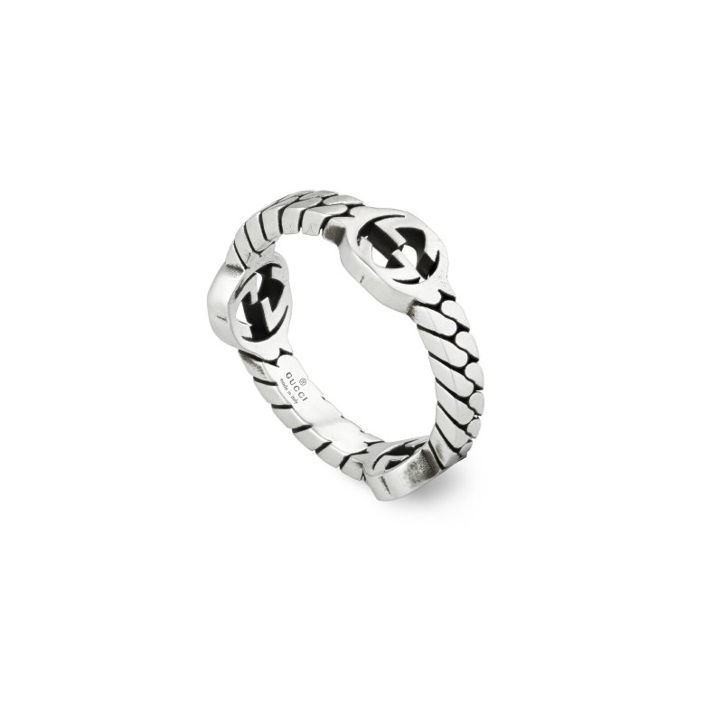 Anello con motivo G intrecciata in argento 925