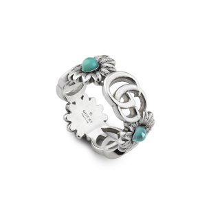 Anello con Doppia G e motivo floreale in argento lucido invecchiato, madreperla, topazio azzurro e resina turchese