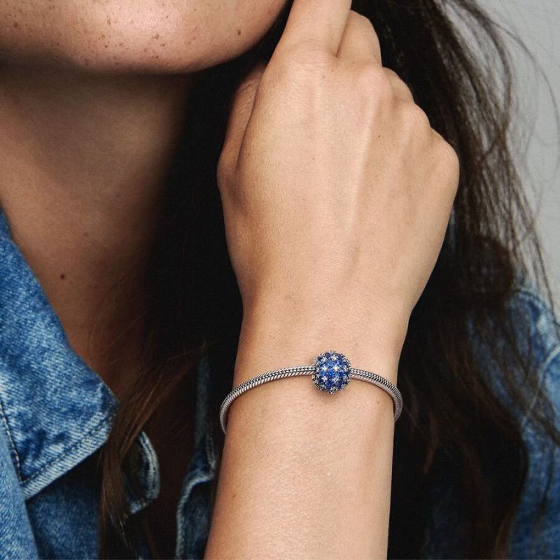 Charm Pavè Pietre Luminose Blu