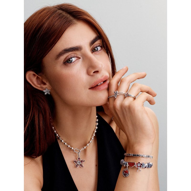 Stranger Things, Bracciale dell'Amicizia