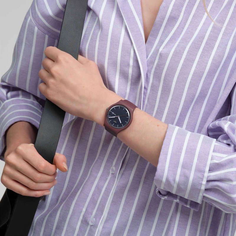 Swatch - Burgundy Berry - Quadrante Marrone Scuro