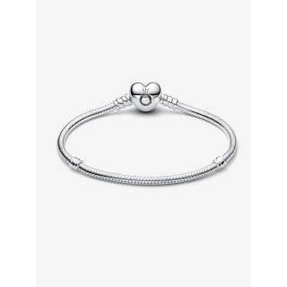 Silver Bracelet With Heart-Shaped Clasp