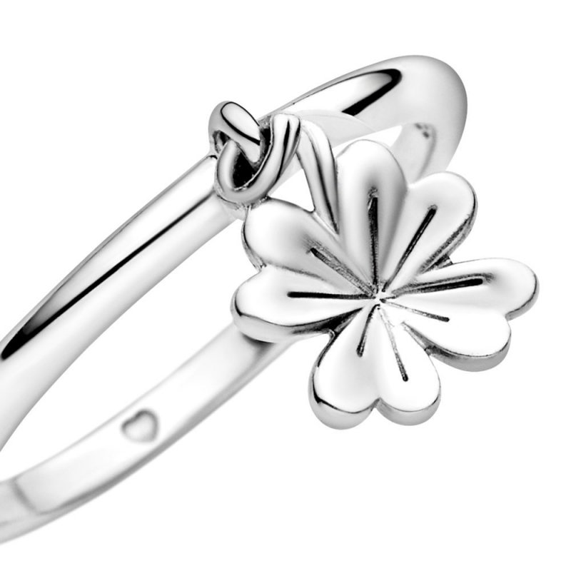Anello con pendente Quadrifoglio portafortuna