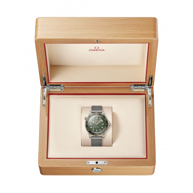 Omega - Seamaster Diver 300M - Titanio - 42 Mm