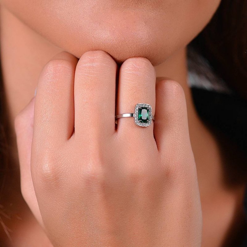 Luca Barra - Anello Donna Acciaio - Cristalli Bianchi - Zircone Verde