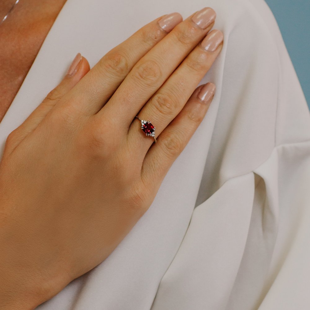 Comete Gioielli - Anello Oro - Diamanti E Rubino