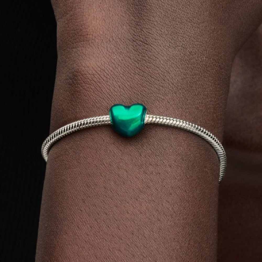 Charm Cuore Metallico Verde