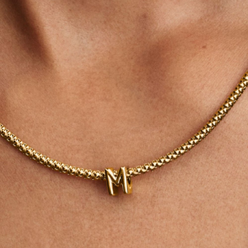 Charm Lettera M piccola