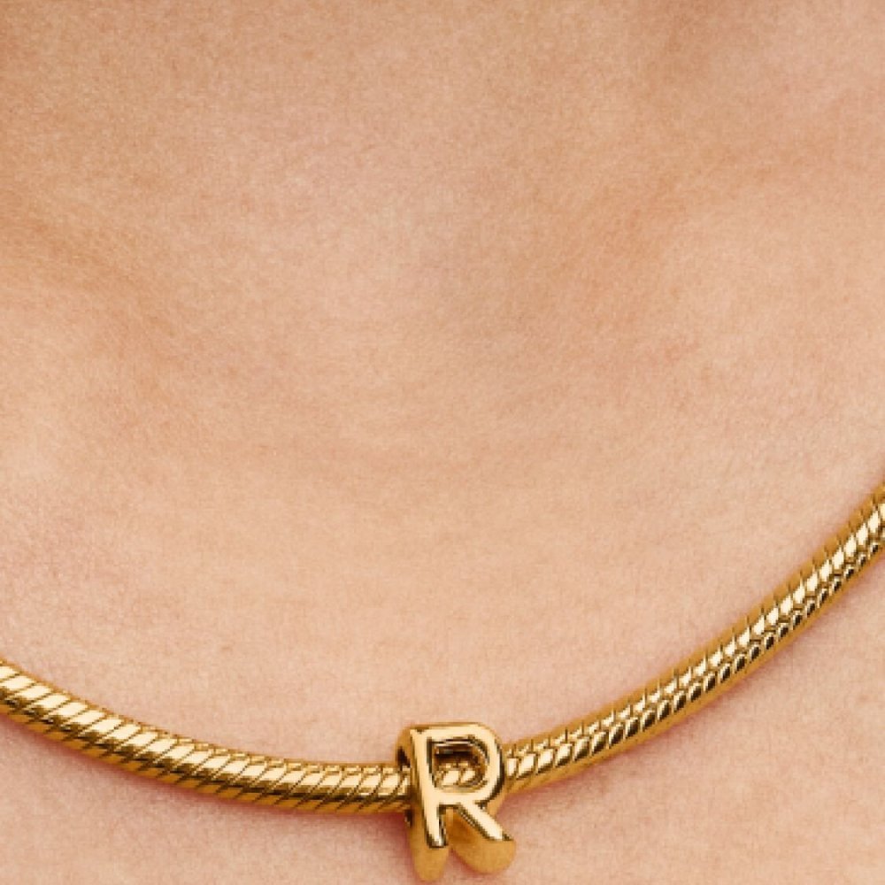 Charm Lettera R piccola