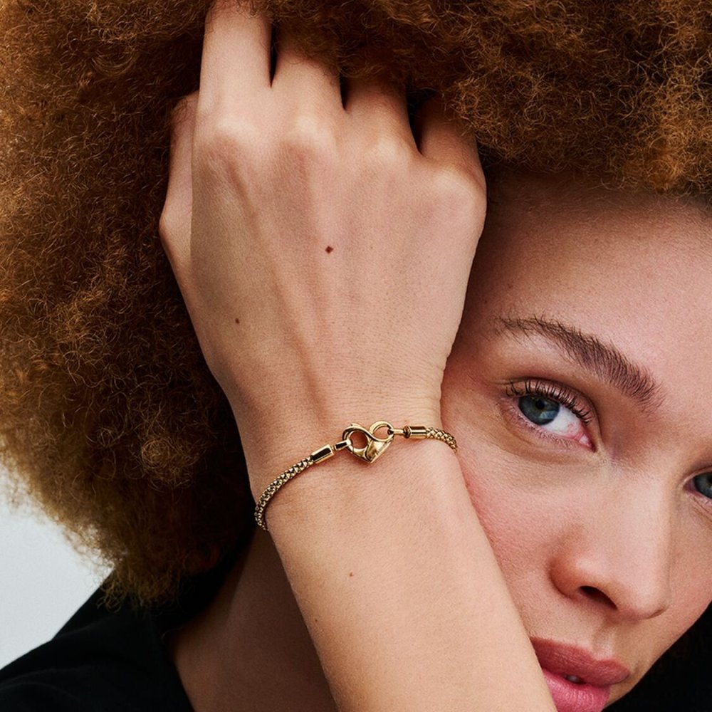 Bracciale con maglia geometrica