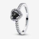 Anello Cuore in Rilievo Nero