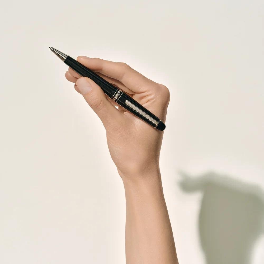 Montblanc - Penna Meisterstück - Resina Nera - Platino