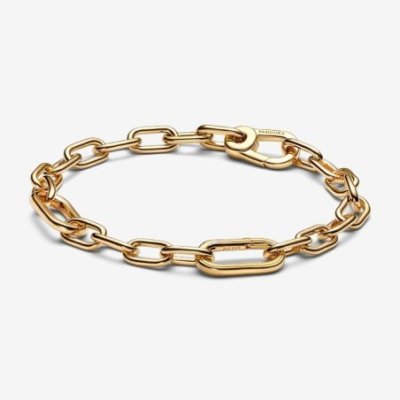 Mixa ciò che ami. La catena maglia link placcata oro 14k offre infinite possibilità di styling. Con 2 link apribili, 4 link tra 
