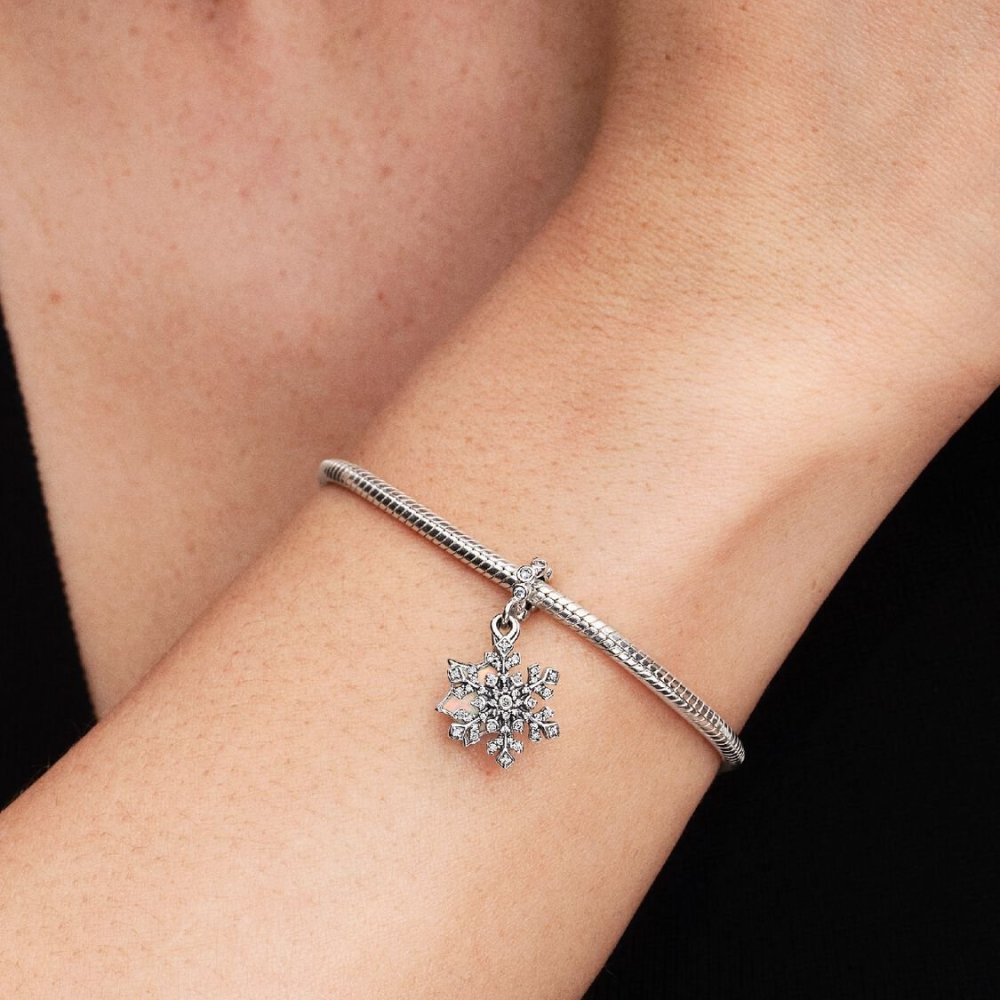 Charm pendente doppio Fiocco di neve opalescente Charm pendente doppio Fiocco di neve opalescente
