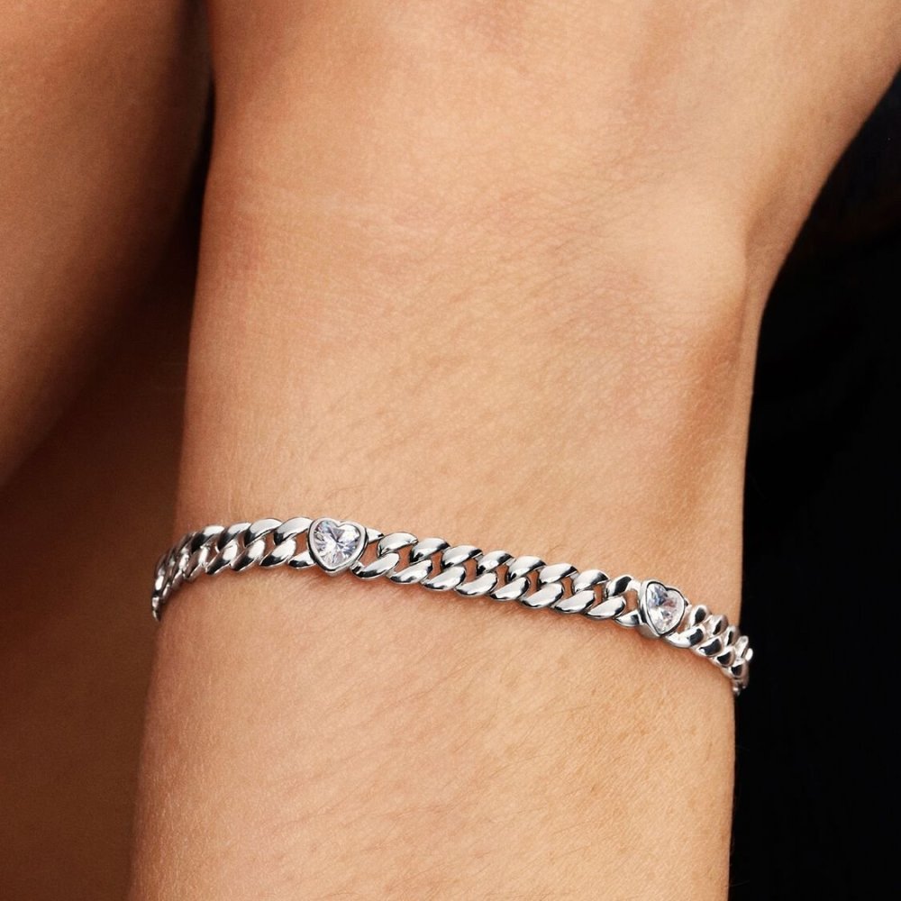 Bracciale Catena Maglia Cubana con Cuori Bracciale Catena Maglia Cubana con Cuori