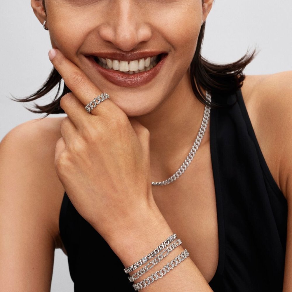 Bracciale Catena Maglia Cubana Pavè con Ovali Bracciale Catena Maglia Cubana Pavè con Ovali