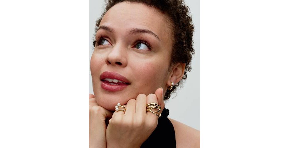 Anello Cuore Linea Sinuosa