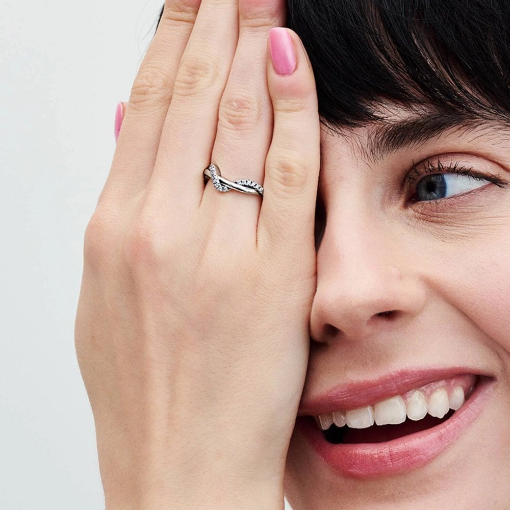 Anello Onda Intreccio Luminoso