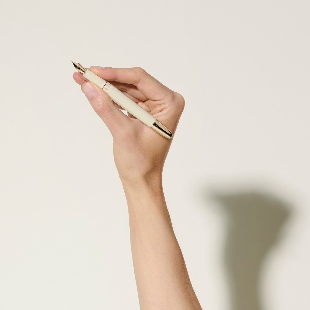 Montblanc - Stilografica Meisterstück - Resina Avorio - Oro