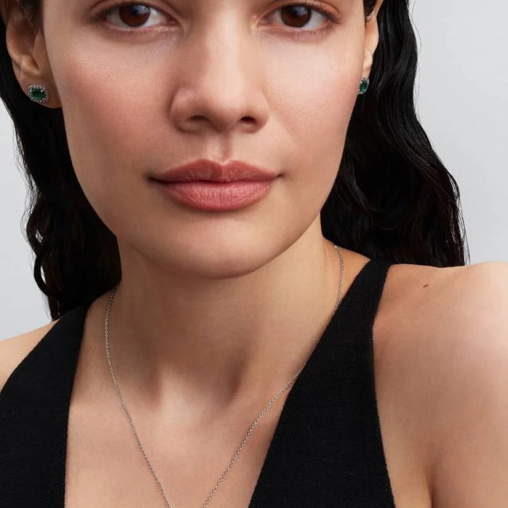 Collana Con Ciondolo Rettangolare Scintillante A Halo Verde