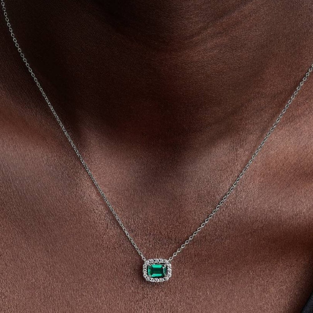 Collana Con Ciondolo Rettangolare Scintillante A Halo Verde