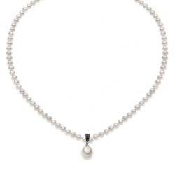 Collana di perle con pendente a goccia e diamanti neri Comete